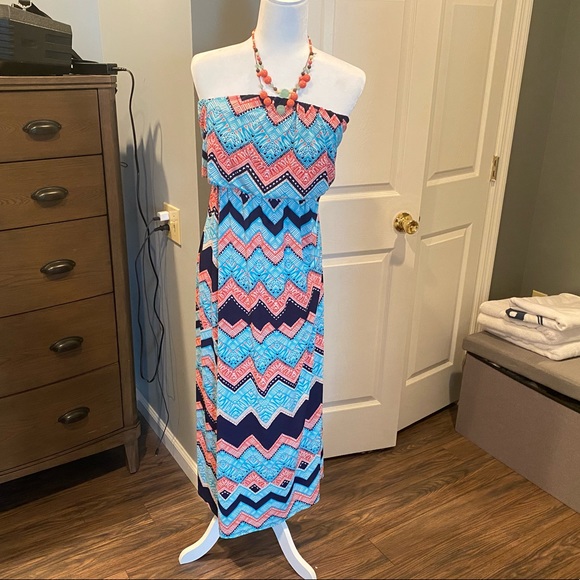 Trixxi brand stretchy maxi dress. Strapless - Picture 2 of 3